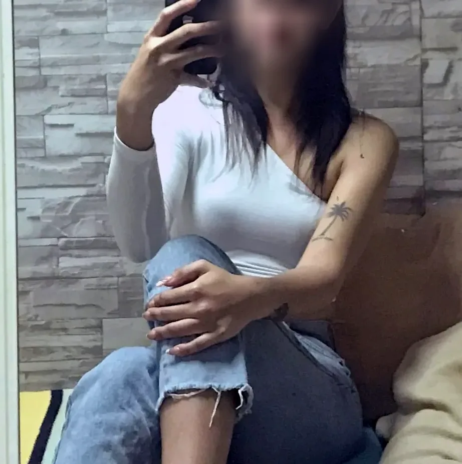 Abril, 32 años
