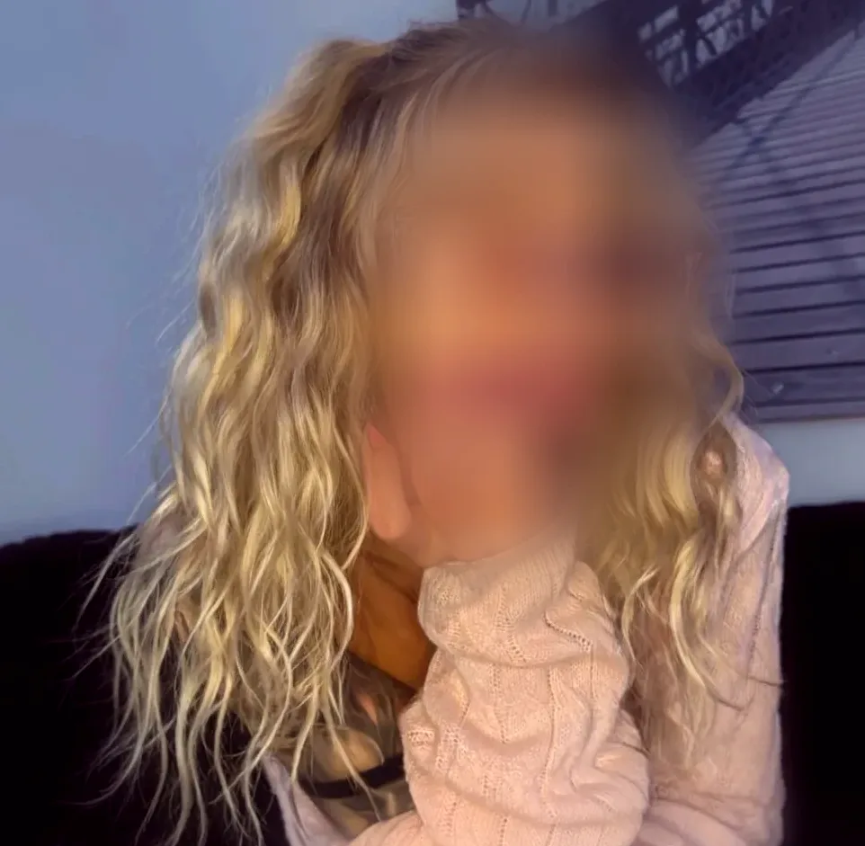 Isabel, 23 años
